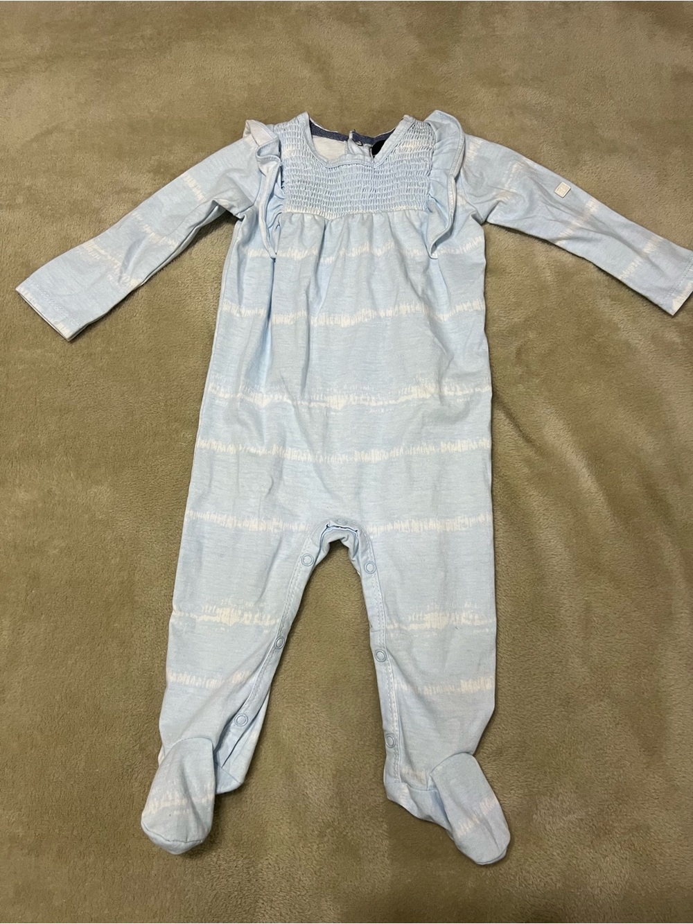 7 For All Mankind Los Angeles 
Light Blue Striped Smocked Footie